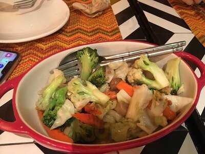 Cafe Chilli Issan Rustic