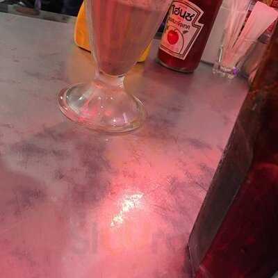 V8 American Diner Bangkok