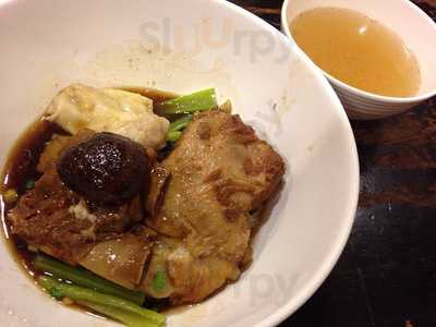 นายเม้งบะหมี่ปูเกี๊ยวกุ้งยักษ์