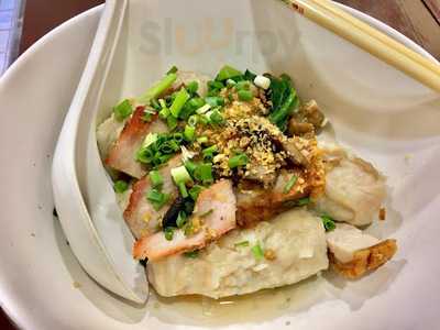 นายเม้งบะหมี่ปูเกี๊ยวกุ้งยักษ์