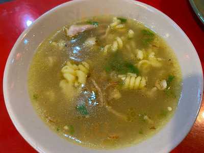 คุณเล็กข้าวหมกไก่ ท่าน้ำถนนตก