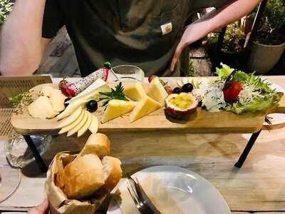 Witching Well Restaurant And Wine Bar