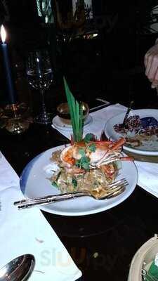 ห้องอาหาร ไวท์เอเลเฟ่น