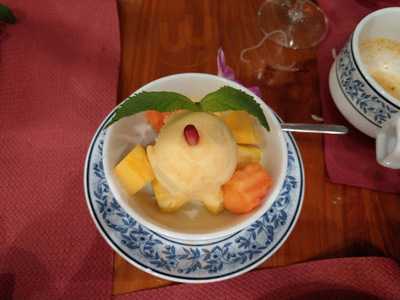 ห้องอาหาร ไวท์เอเลเฟ่น