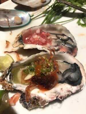 ดิเอมเมอรัลด์คอฟฟี่ช็อป