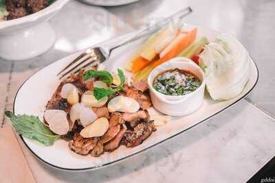 ร้านอาหารต้นตาล