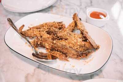 ร้านอาหารต้นตาล