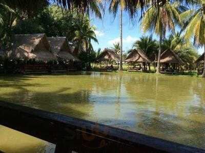 ส้มตำปูเสื่อ