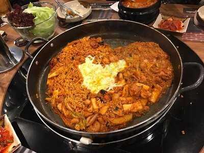 Hong Dak Galbi