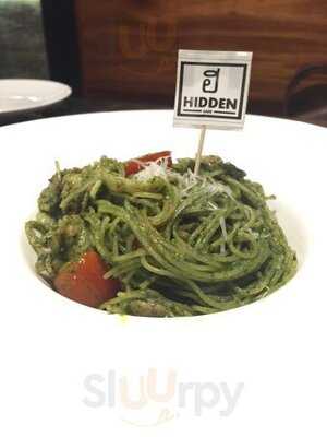 ฮ ฮิดดัน คาเฟ่