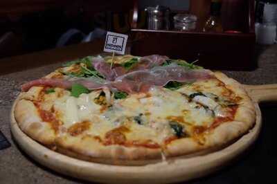 ฮ ฮิดดัน คาเฟ่