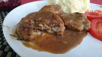 Maud’s Restaurant And Bar