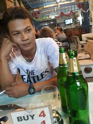 Maud’s Restaurant And Bar