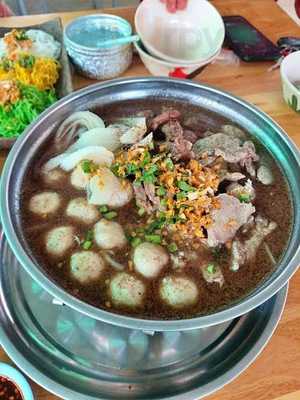 ร้านก๋วยเตี๋ยวเรือชามกะลาซี๊ด