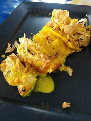 ข้าวหมกไก่ ชมสวน