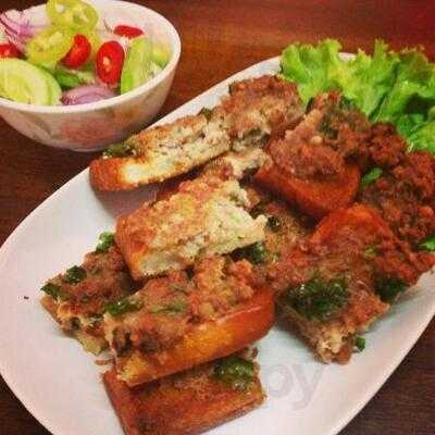 Klang Soi Restaurant