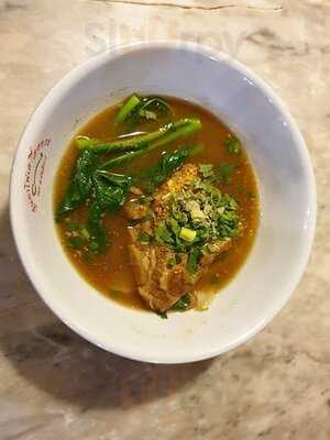 เย็นตาโฟเครื่องทรง โดย อ.มัลลิการ์