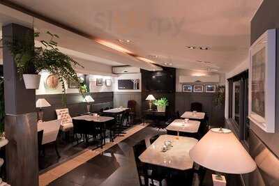 เช็ดอิน บาร์ แอนด์ เรสเตอรองค์