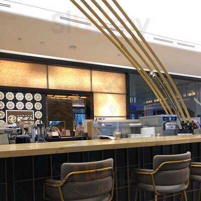 Kyo Roll En Embassy Mall