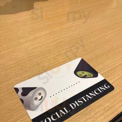 Kyo Roll En Embassy Mall