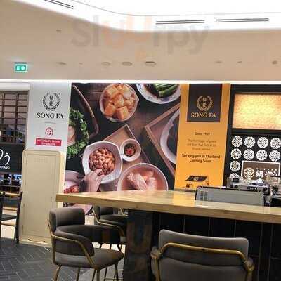 Kyo Roll En Embassy Mall