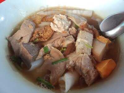 ร้านก๋วยจั๊บเฮียตั่วเท๊า