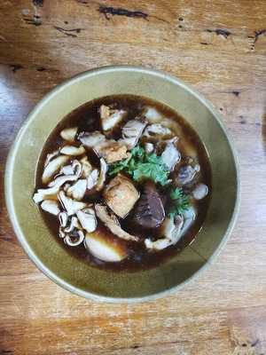 เซ้ง ก๋วยจั๊บสะท้านฟ้า