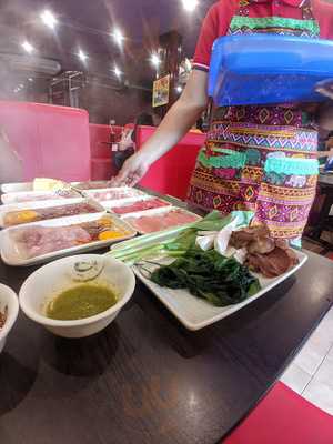 สุกี้ดารา