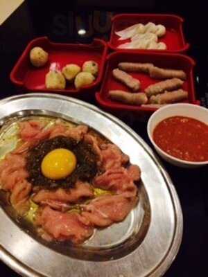 ร้านอาหาร เรือนเพชรสุกี้