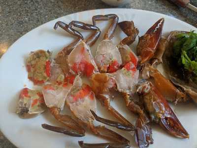 ร้านอาหาร เรือนเพชรสุกี้