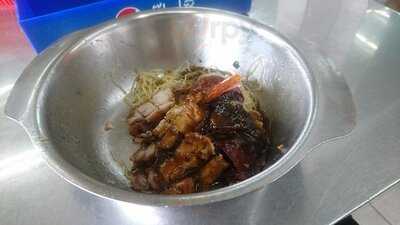 วรพจน์ เย็นตาโฟ