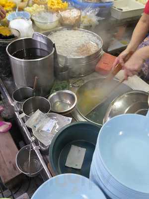 โบ๊กเกี้ยท่าดินแดง