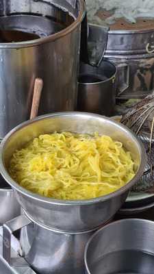 โบ๊กเกี้ยท่าดินแดง