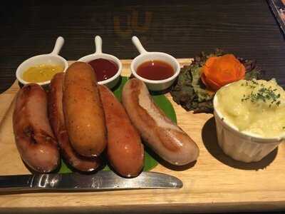 Mont Calzone Bangkok