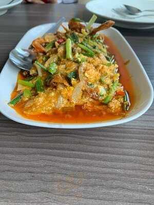 ร้านอาหาร ฟ้าไทยฟาร์ม