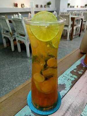 มีท แอนด์ ชิล เรสเตอรอง