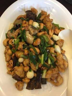 ร้านอาหาร ทวีชัยโภชนา