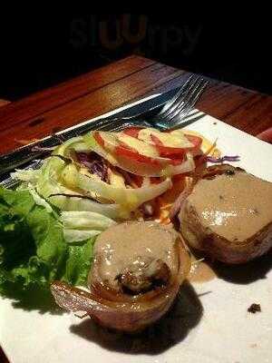 ร้านตัวน้ำ สเต็กแอนเบอร์เกอร์ คิว