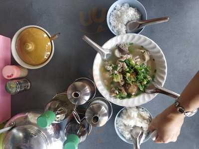 ร้านอาหาร เครื่องในสมองหมู