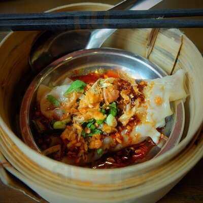 เตี๋ยวเกี๊ยวยักษ์(สูตรเด็ดแม่)สาขาเยาวราช