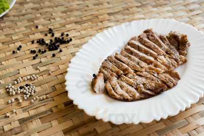 ร้านอาหาร บ้านเก็บตะวัน