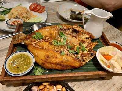 Bua Silom Restaurant