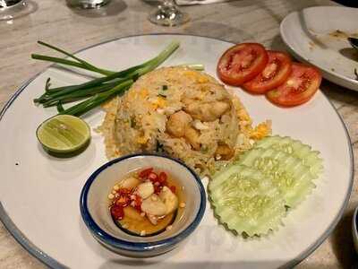 Bua Silom Restaurant