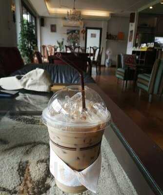 ร้านกาแฟ โซฟาโซสวีท