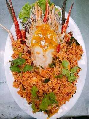 ร้านอาหาร ครัววลัยพร