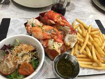 Crab & Claw