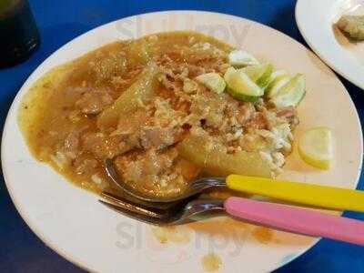 ข้าวแกงกะหรี่นายโย่ง