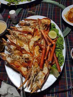 พัฒน์พงศ์ คลับ