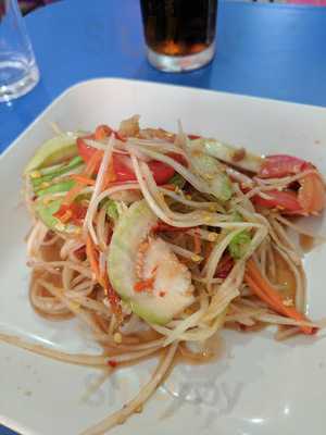 จันทร์เพ็ญ