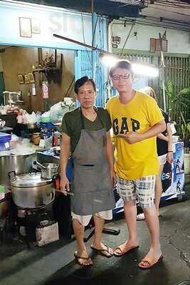 ก๋วยเตี๋ยวเป็ด ตลาดน้อย เจ้เล้ง